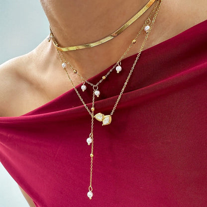 Layla Pearl Necklace